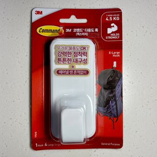 [3M 코맨드] 가방걸이 다용도훅 + 욕실용 매트블랙 더블훅 — 5점을 준 리뷰어가 2025년 2월 올린 사용 사진