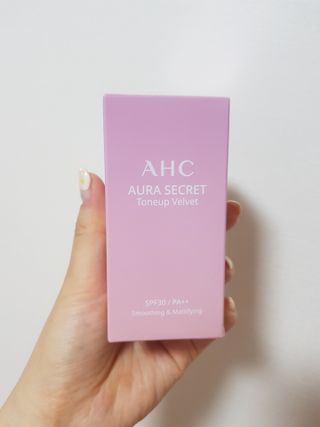 AHC 아우라 시크릿 톤업 벨벳 — 5점을 준 리뷰어가 2021년 4월 올린 사용 사진