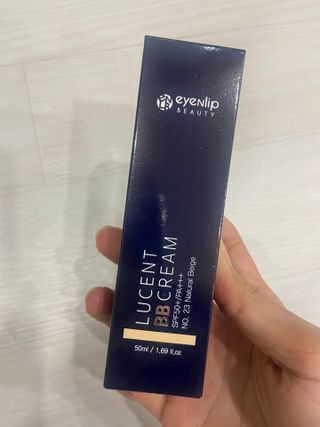 아이앤립 / EYENLIP 아이앤립 루센트 비비크림 2 Color — 5점을 준 리뷰어가 2021년 5월 올린 사용 사진