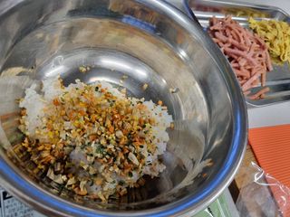 해풀잎 누구나 김밥*1ea [(혼합야채 35g *1ea,  김밥김 (5g, 5ea),  양념간장 (6g, 5ea), 참기름(5g, 2ea)] — 4점을 준 리뷰어가 2022년 7월 올린 사용 사진
