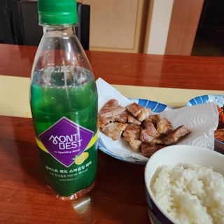 몽베스트 Montbest with Sparkling water Lemon OR Lime 20병(랜덤) — 5점을 준 리뷰어가 2022년 12월 올린 사용 사진