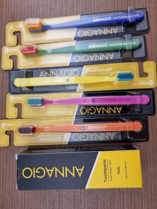 [지오클린] 안나지오 구취케어  기능성 치약 칫솔 세트 (칫솔 5 개+치약 100g 1 개 ) — 5점을 준 리뷰어가 2022년 6월 올린 사용 사진