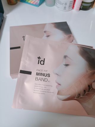 아이디플라코스메틱 아이디 페이스핏 마이너스 밴드 v2 — 5점을 준 리뷰어가 2020년 12월 올린 사용 사진