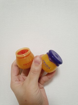 [후르디아] 올리브영 꿀과즙 립밤 2종 (블루베리/석류) — 5점을 준 리뷰어가 2023년 1월 올린 사용 사진
