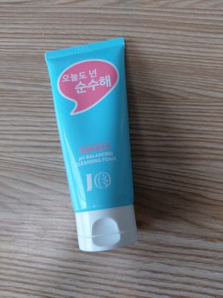 IO 아이오 오늘도 넌 순수해 - 약산성 클렌징폼 — 4점을 준 리뷰어가 2021년 2월 올린 사용 사진