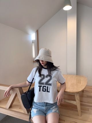 더그린랩 WOMEN SPORTY 22 CROP SHORT SLEEVE — 5점을 준 리뷰어가 2023년 6월 올린 사용 사진