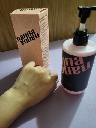난나 살몬 스파이더 검버섯 미백 톤업 화이트닝 연어 앰플 크림 300ml 대용량 — 5점을 준 리뷰어가 2022년 9월 올린 사용 사진