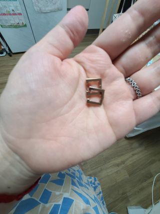 [골드앤디어] 14K 사각 네모 원터치 귀걸이_3color — 5점을 준 리뷰어가 2021년 6월 올린 사용 사진
