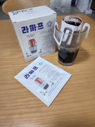 라까프 베트남 핀 커피 드립백 7개입 — 5점을 준 리뷰어가 2022년 9월 올린 사용 사진