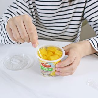돌 MF[Dole] 파인애플컵/망고컵/복숭아컵 198g 6입X1박스 (맛 1가지 랜덤 발송) — 5점을 준 리뷰어가 2024년 5월 올린 사용 사진