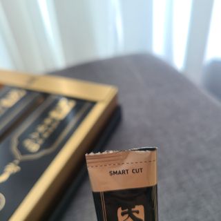 헬스업_천명진프리미엄홍삼스틱_10ml x 30포 — 3점을 준 리뷰어가 2021년 2월 올린 사용 사진