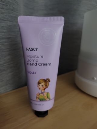 파시 FASCY 高保湿ハンドクリーム40ml+80ml セット — 5점을 준 리뷰어가 2021년 7월 올린 사용 사진