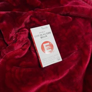 [인디닥터] 타이탄 BCAA 프로틴 젤리스틱 — 4점을 준 리뷰어가 2022년 4월 올린 사용 사진