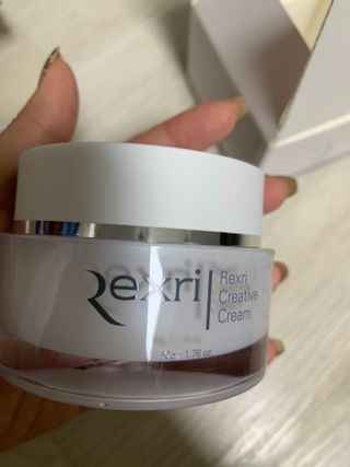 렉스리 크리에이티브 크림  Rexri Creative Cream — 4점을 준 리뷰어가 2021년 10월 올린 사용 사진