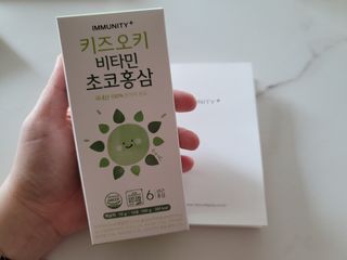 [이뮤니티플러스]우리아이 면역오키, 건강오키 _ 키즈오키 비타민초코홍삼 10포 1box — 5점을 준 리뷰어가 2022년 2월 올린 사용 사진
