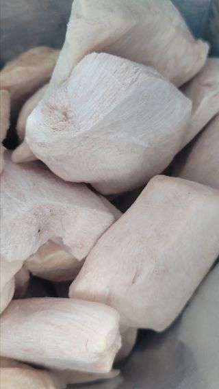 [펫시밀] 원물그대로 영양듬뿍 동결건조 왕북어트릿300g,왕치킨트릿400g,열빙어트릿300g 대용량 간식 — 5점을 준 리뷰어가 2023년 5월 올린 사용 사진