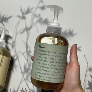 빅그린 안티 헤어로스 탈모 시카 바이옴 샴푸 500ml (중건성두피용) — 5점을 준 리뷰어가 2022년 7월 올린 사용 사진