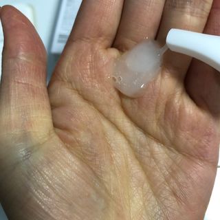 랑벨 내츄럴 딥 포어 클렌저 210ml (저자극 약산성 천연 클렌징 젤) — 4점을 준 리뷰어가 2022년 10월 올린 사용 사진