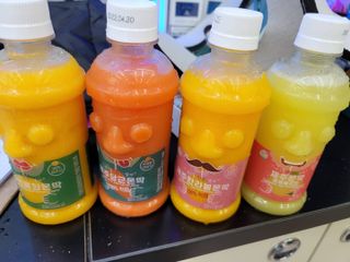 탐라원 제주의 맛, 몬딱주스 4종세트 - 한라봉몬딱주스, 천혜향몬딱주스, 청귤에이드, 당근몬딱주스 — 5점을 준 리뷰어가 2021년 7월 올린 사용 사진