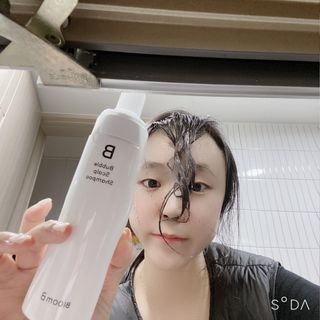 블룸비 거품 두피 샴푸 — 4점을 준 리뷰어가 2022년 6월 올린 사용 사진