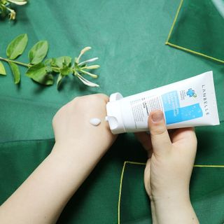 랑벨 수퍼내츄럴 아쿠아 수딩 크림 100ml — 5점을 준 리뷰어가 2022년 5월 올린 사용 사진