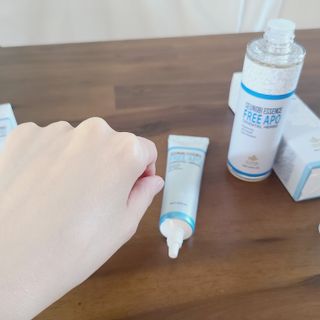 조아산코스메틱 승비 에센스 프리아포 오리엔탈 허브 크림 + 승비 에센스 프리아포 오리엔탈 허브 스킨 SET — 5점을 준 리뷰어가 2022년 5월 올린 사용 사진