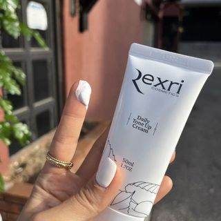 렉스리 데일리 톤업 크림 Rexri Daily Tone Up Cream — 5점을 준 리뷰어가 2022년 9월 올린 사용 사진
