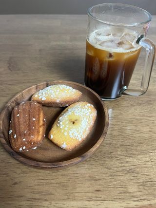 [메종콜리브리] 프랑스 마들렌 메종콜리브리 레몬 마들렌 2팩 — 4점을 준 리뷰어가 2022년 3월 올린 사용 사진
