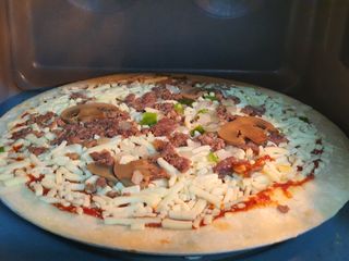 [푸딩팩토리] 10인치 씬피자 3종 택2_베샤멜 고르곤졸라/불고기/고르곤졸라 — 5점을 준 리뷰어가 2022년 5월 올린 사용 사진
