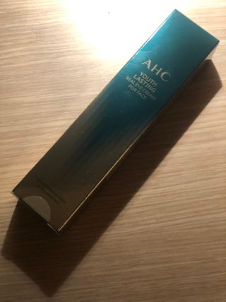 [NEW 탄력유턴 아이크림] AHC 유스 래스팅 리얼 아이크림 포 페이스 — 5점을 준 리뷰어가 2021년 2월 올린 사용 사진