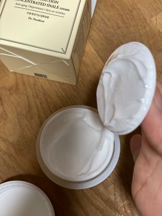 Dr.느루벗 느루벗 링클 솔루션 콘센트레이트 스네일 탄력 달팽이 크림 80g — 5점을 준 리뷰어가 2021년 2월 올린 사용 사진