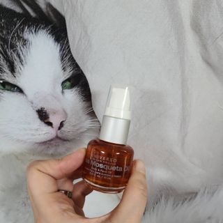 유니베르소 로즈힙 오일 15ml — 5점을 준 리뷰어가 2021년 7월 올린 사용 사진