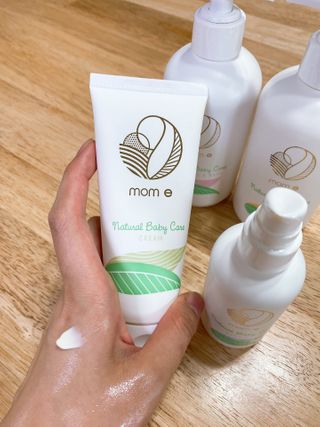 mom e 맘이 내추럴 베이비 케어 크림+바디오일 — 4점을 준 리뷰어가 2021년 1월 올린 사용 사진