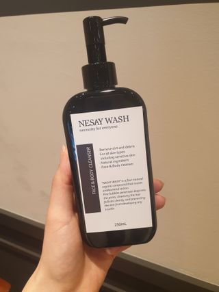 NESAY 네세이 올인원 트러블 워시 250mL — 5점을 준 리뷰어가 2021년 5월 올린 사용 사진
