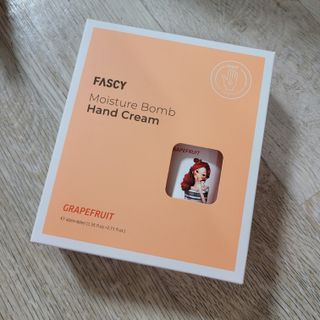 파시 FASCY 高保湿ハンドクリーム40ml+80ml セット — 5점을 준 리뷰어가 2021년 7월 올린 사용 사진