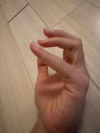 [큐어반H 커팅] 간편하게 떼서 쓰는 자외선차단 습윤밴드 (1팩/30매입) — 5점을 준 리뷰어가 2022년 11월 올린 사용 사진
