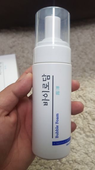 [바이로담] 저자극 약산성버블 폼 폼클렌징 150ml — 4점을 준 리뷰어가 2021년 3월 올린 사용 사진