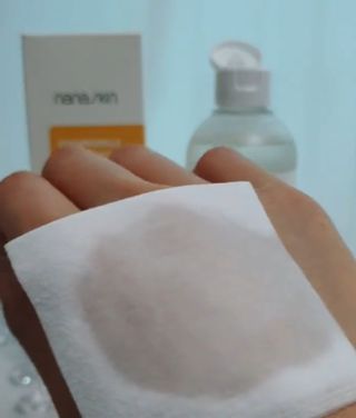 나나스킨 캐모마일아쿠아수딩토너 — 5점을 준 리뷰어가 2021년 7월 올린 사용 사진