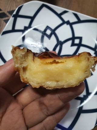 디앙뜨 포르투갈 에그타르트 오리지널 맛+패션후르츠+초콜릿타르트 맛 중 택1 — 5점을 준 리뷰어가 2021년 8월 올린 사용 사진