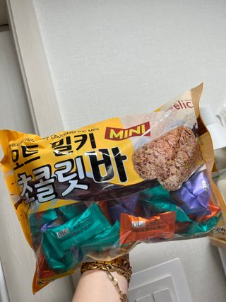 델리스 오트 밀키 초콜릿 바 — 5점을 준 리뷰어가 2022년 5월 올린 사용 사진