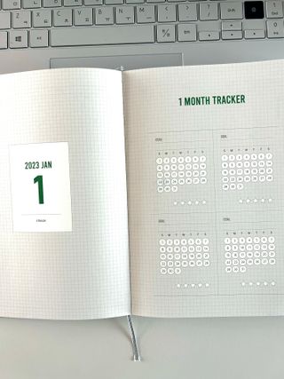 리훈 2023년 아이라이크 모눈 다이어리 미니달력 세트 — 5점을 준 리뷰어가 2022년 12월 올린 사용 사진
