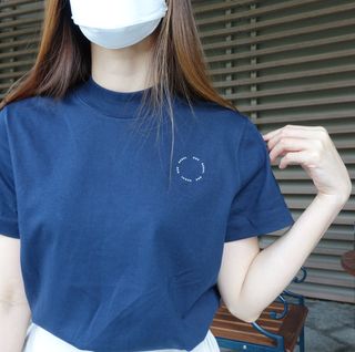 로서울 High Neck T-Shirt Navy, Gray — 5점을 준 리뷰어가 2021년 5월 올린 사용 사진