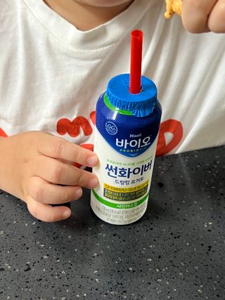 LIVE 매일바이오 썬화이버 드링킹 요거트 — 5점을 준 리뷰어가 2022년 8월 올린 사용 사진