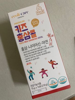 베거스코리아 [콜리케어] 키즈 홍삼콜리 딸기맛 14포 — 3점을 준 리뷰어가 2021년 11월 올린 사용 사진