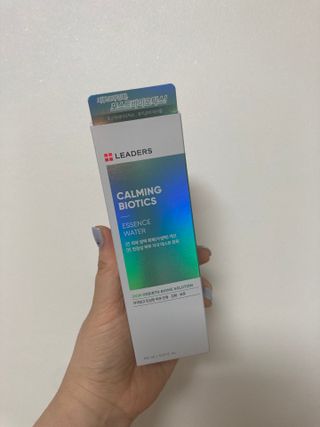 리더스코스메틱 리더스 카밍 바이오틱스 에센스 워터 — 5점을 준 리뷰어가 2021년 8월 올린 사용 사진