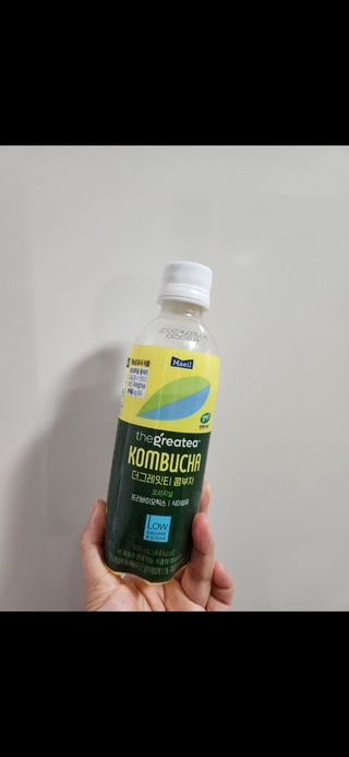 더그레잇티 콤부차 [매일유업] 더그레잇티 44kcal 콤부차 300ml *12개입 (오리지널 6개+베리리치 6개) — 3점을 준 리뷰어가 2023년 7월 올린 사용 사진