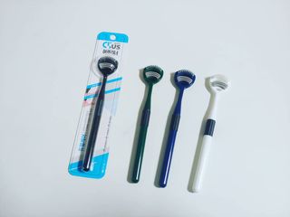 크리오 클리어스 혀백태제거 구취관리 혀클리너 — 5점을 준 리뷰어가 2021년 3월 올린 사용 사진