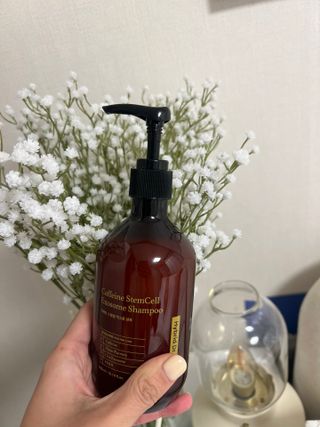 하이브리온 [쿠팡 구매평] 닥터초이스 시카엑소좀 판테놀 아미노산 탈모기능성 두피케어 모근강화 샴푸, 300ml, 1개 — 5점을 준 리뷰어가 2025년 3월 올린 사용 사진