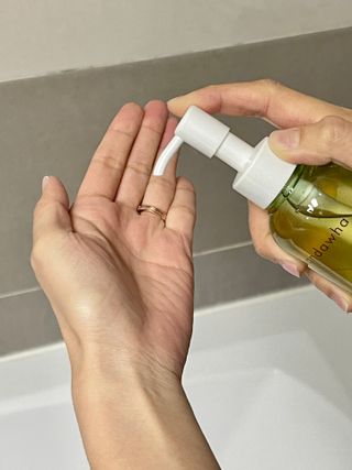 스킨큐어 산다화 순한 클렌징 동백 오일 200ml — 4.5점을 준 리뷰어가 2023년 3월 올린 사용 사진