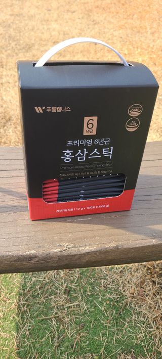 [푸름웰니스] 프리미엄 6년근 홍삼스틱 3mg x 100포 — 5점을 준 리뷰어가 2022년 3월 올린 사용 사진